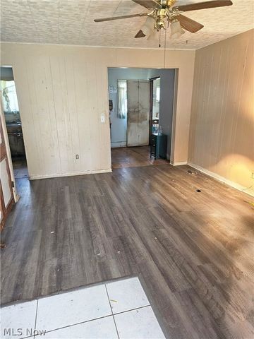 3563 Valerie Drive, Youngstown, OH 44502