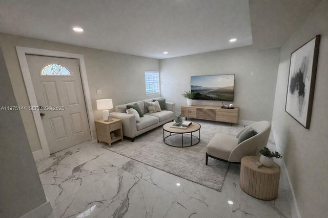 6324 E 6th Ave, Hialeah, FL 33013