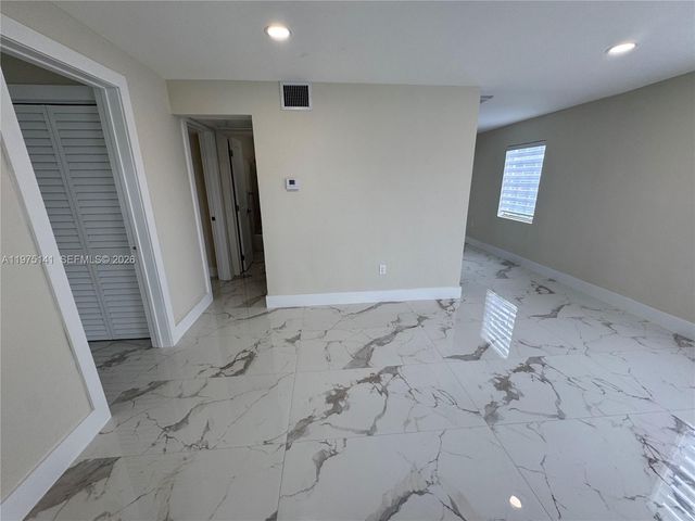 6324 E 6th Ave, Hialeah, FL 33013