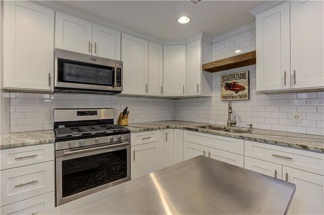15 Brisbane Drive, Acworth, GA 30101