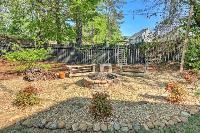 15 Brisbane Drive, Acworth, GA 30101