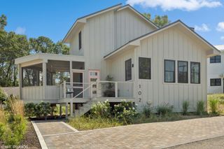 102 Cottage Lane, Michigan City, IN 46360
