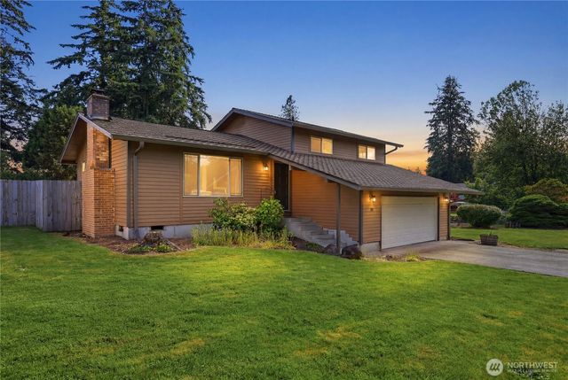 102 SHERWOOD Lane, Castle Rock, WA 98611