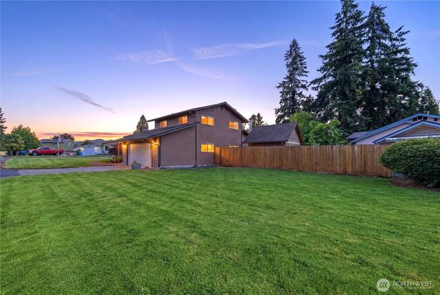 102 SHERWOOD Lane, Castle Rock, WA 98611