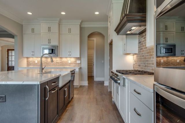 6 Elissa Place, Hendersonville, TN 37075