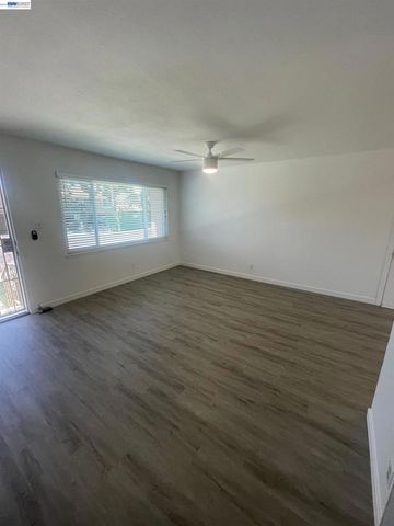1229 Bellina St, Hayward, CA 94541
