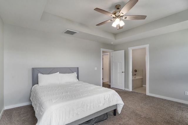 852 S Dry Gulch Road, Nixa, MO 65714