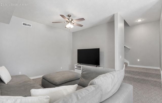 852 S Dry Gulch Road, Nixa, MO 65714
