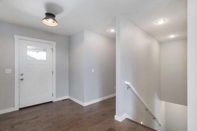 852 S Dry Gulch Road, Nixa, MO 65714