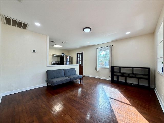 3494 6TH AVENUE N 1, St Petersburg, FL 33713