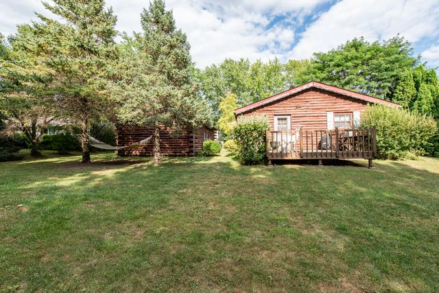 8214 203rd Avenue, Bristol, WI 53104