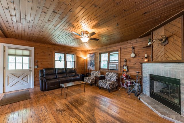 8214 203rd Avenue, Bristol, WI 53104