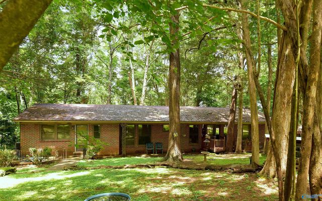 169 Deaton Road, Owens Cross Roads, AL 35763