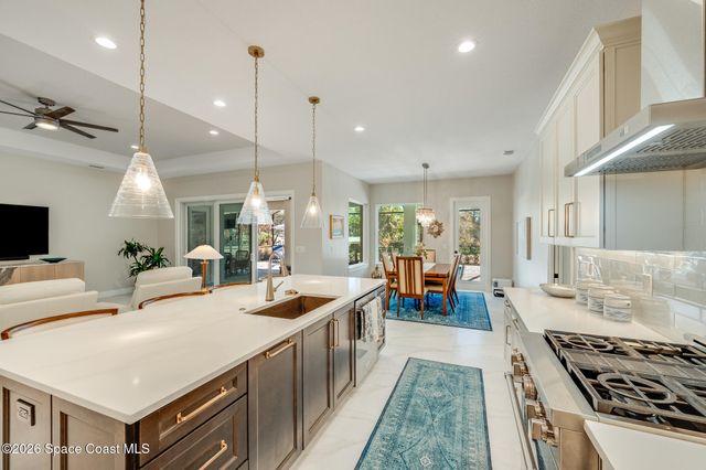 2049 Windbrook Drive SE, Palm Bay, FL 32909