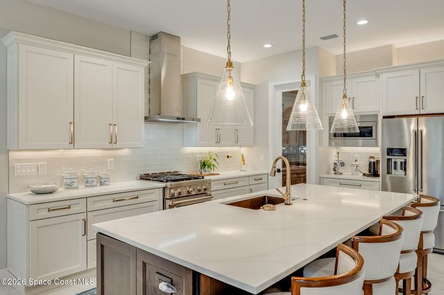 2049 Windbrook Drive SE, Palm Bay, FL 32909