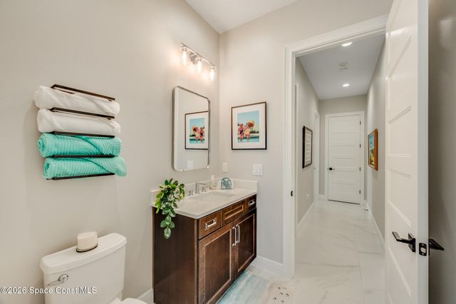 2049 Windbrook Drive SE, Palm Bay, FL 32909