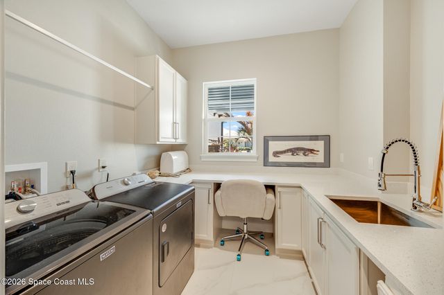 2049 Windbrook Drive SE, Palm Bay, FL 32909