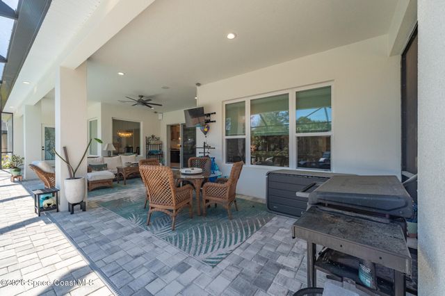 2049 Windbrook Drive SE, Palm Bay, FL 32909