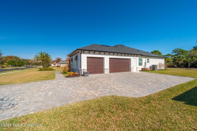 2049 Windbrook Drive SE, Palm Bay, FL 32909