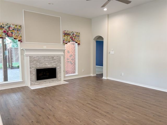 2001 Elm Creek Lane, Flower Mound, TX 75028