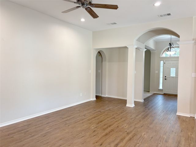 2001 Elm Creek Lane, Flower Mound, TX 75028