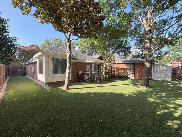 2001 Elm Creek Lane, Flower Mound, TX 75028