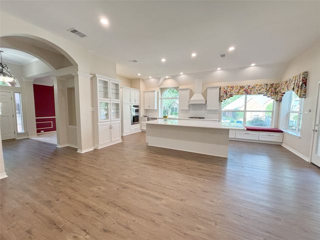 2001 Elm Creek Lane, Flower Mound, TX 75028