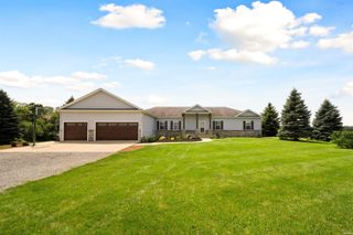 7151 W 800 N, Larwill, IN 46764