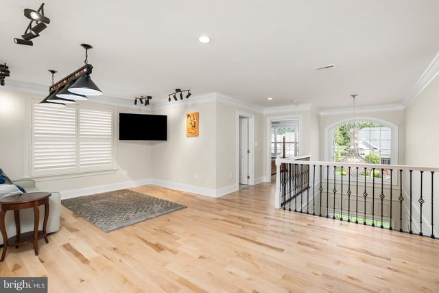 19 WHISTLING STRAITS DR, Monroe Township, NJ 08831