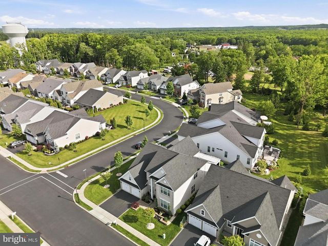 19 WHISTLING STRAITS DR, Monroe Township, NJ 08831