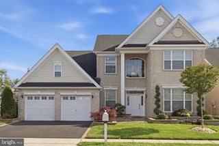 19 WHISTLING STRAITS DR, Monroe Township, NJ 08831