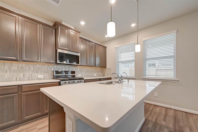 16108 Oregon Oak Drive, Houston, TX 77084