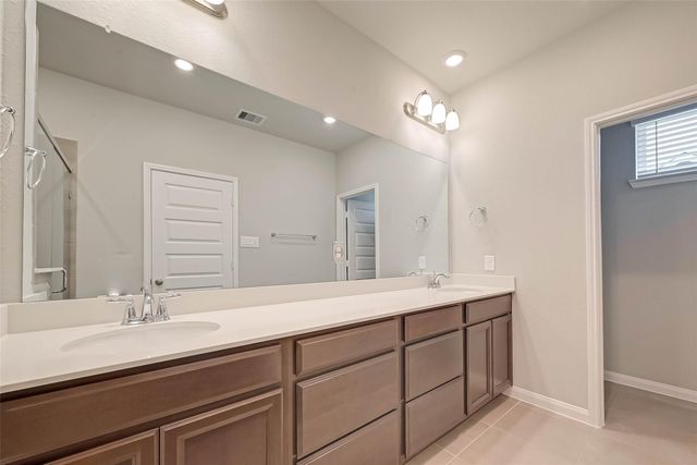 16108 Oregon Oak Drive, Houston, TX 77084