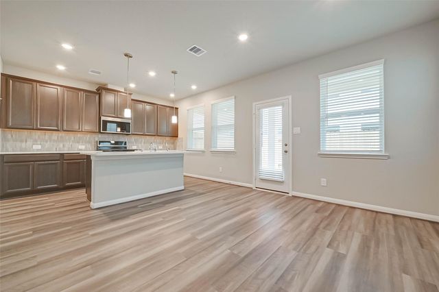 16108 Oregon Oak Drive, Houston, TX 77084
