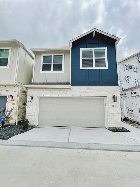 16108 Oregon Oak Drive, Houston, TX 77084