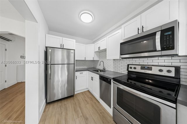 400 Alcazar Ave, Coral Gables, FL 33134