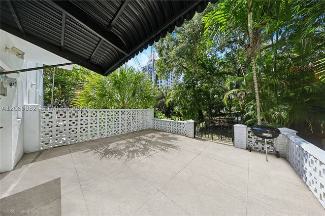 400 Alcazar Ave, Coral Gables, FL 33134