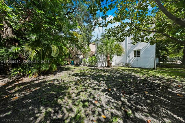 400 Alcazar Ave, Coral Gables, FL 33134