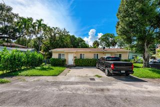 2307 SW 17th Avenue 2, Fort Lauderdale, FL 33315