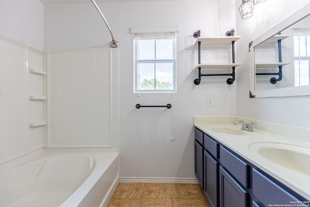25223 Cambridge, San Antonio, TX 78261