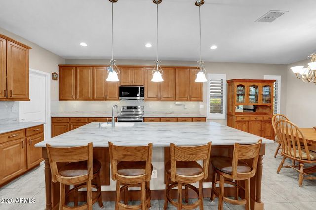 42104 W SOLITARE Drive, Maricopa, AZ 85138