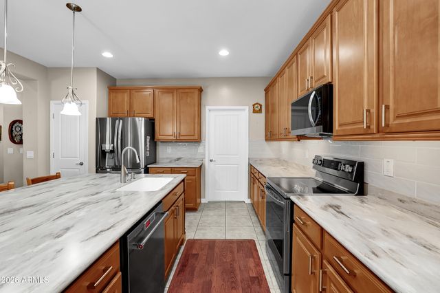 42104 W SOLITARE Drive, Maricopa, AZ 85138