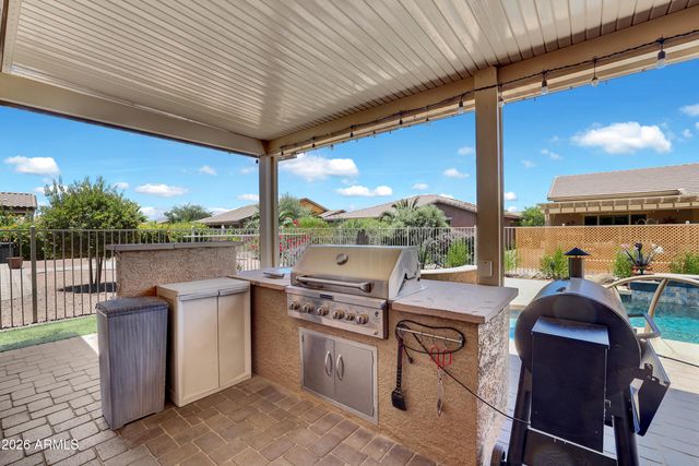 42104 W SOLITARE Drive, Maricopa, AZ 85138