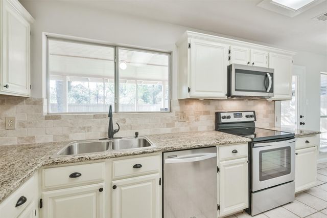 3414 Kings Mountain Drive, Kingwood, TX 77345