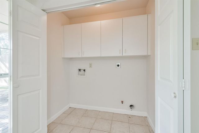 3414 Kings Mountain Drive, Kingwood, TX 77345