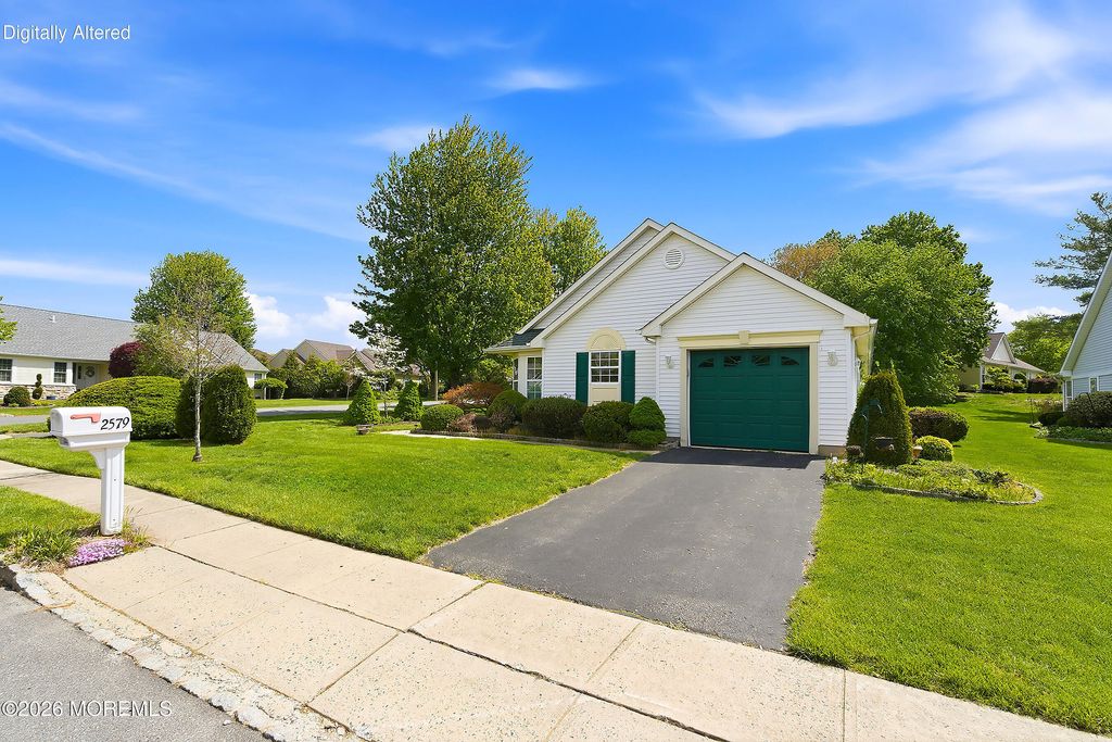 2579 Haverhill Court, Toms River, NJ 08755