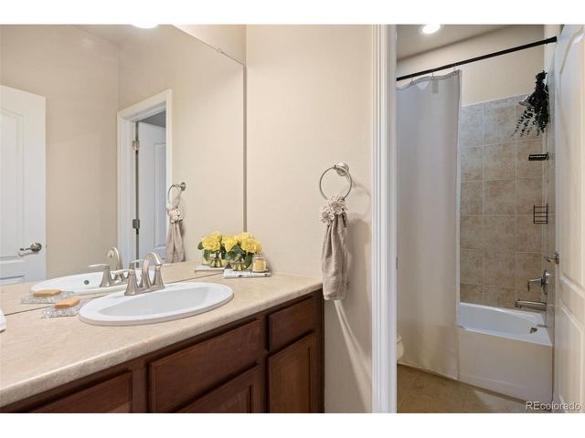 1676 Bent Wedge Pt, Castle Rock, CO 80109