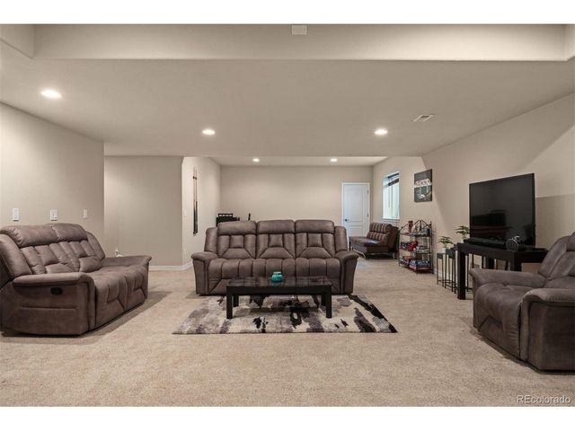 1676 Bent Wedge Pt, Castle Rock, CO 80109