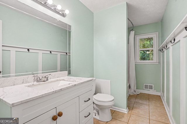 1422 Zebulon Road, Griffin, GA 30224