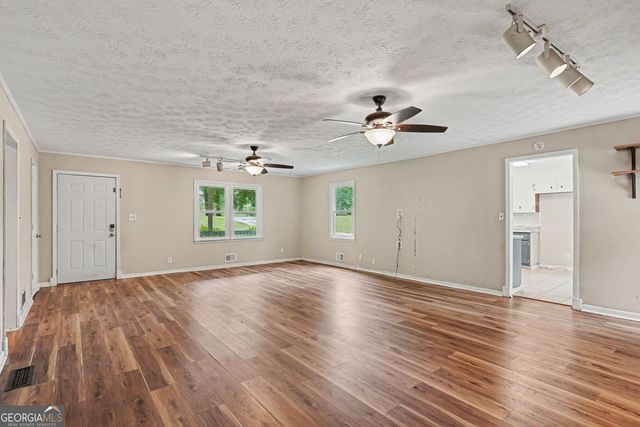 1422 Zebulon Road, Griffin, GA 30224